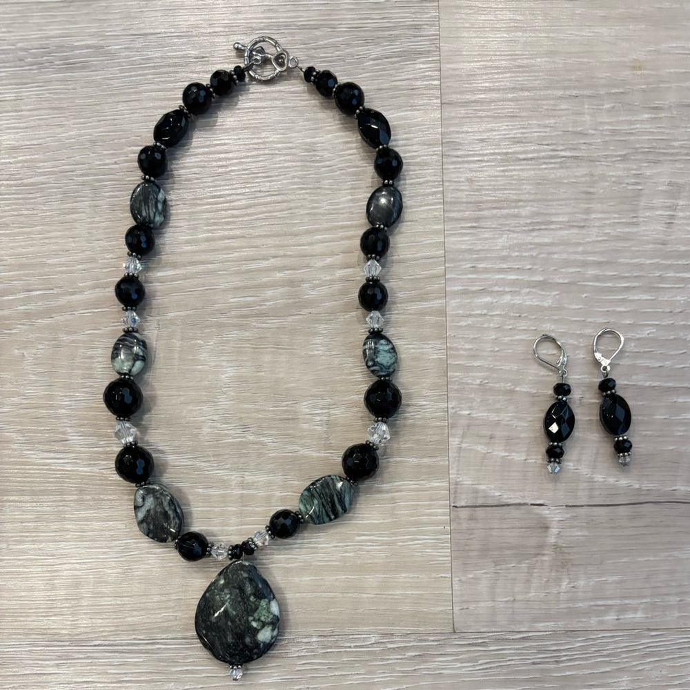 Green Jasper Stone Pendant Necklace & Earrings Set Natural Stone Hand Crafted